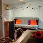 Oleandria -,,domek Pokrzywa